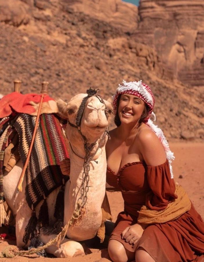 Moon City With Jeep Trips Wadi Rum Eksteriør billede