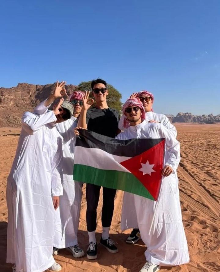 Moon City With Jeep Trips Wadi Rum Eksteriør billede
