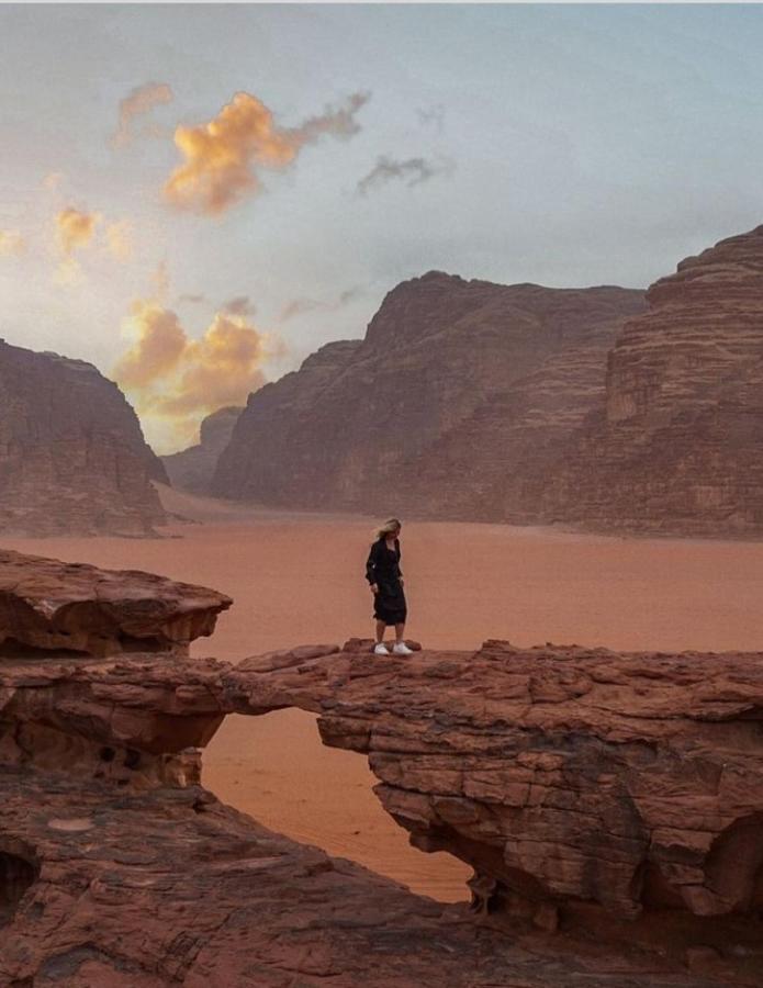 Moon City With Jeep Trips Wadi Rum Eksteriør billede