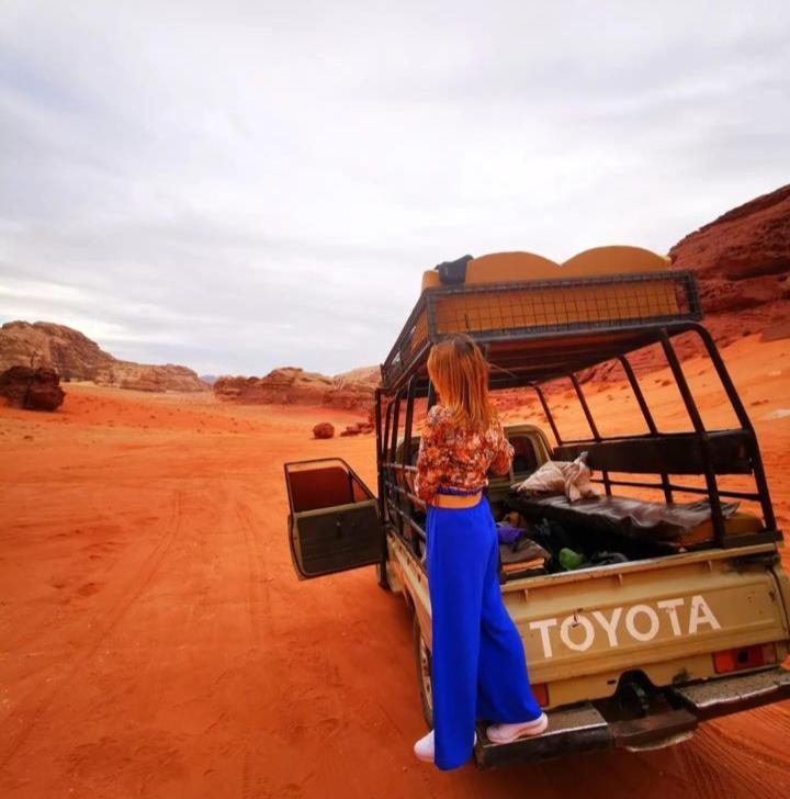 Moon City With Jeep Trips Wadi Rum Eksteriør billede